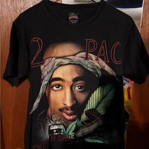 2 PAC Black Graphic T-Shirt